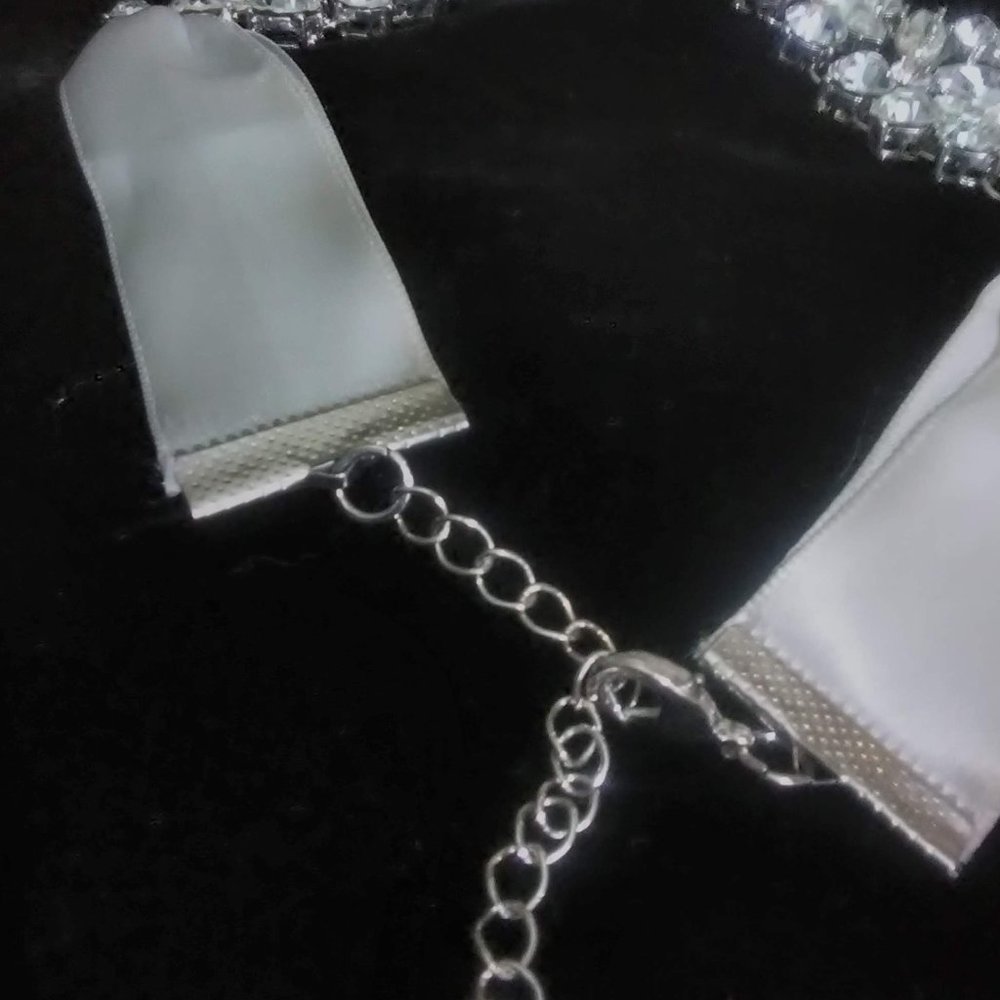 Crystal Rhinestone ,choker nickles - Picture 2 of 4